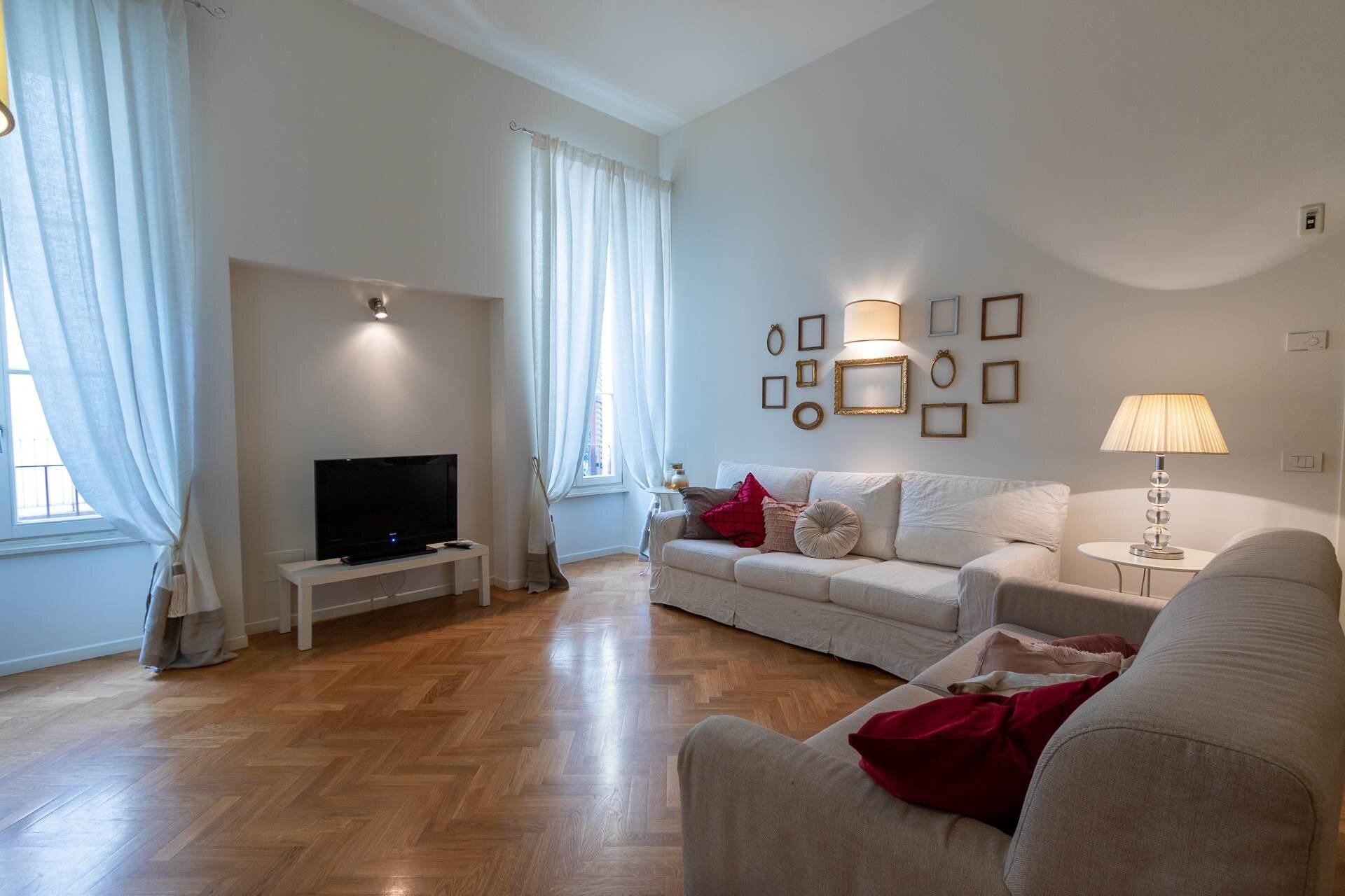 AD VERONA FLAT