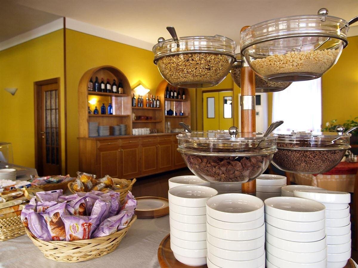 Images Trn 1 2e8f23b3 19ab 42ac B14f 512361e178bc 99 Image