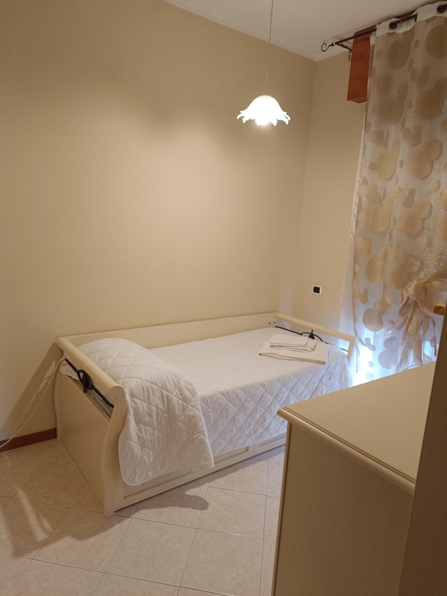 Images Trn 1 2150cf82 65b9 4447 990c 05dcf758f7e4 99 Image