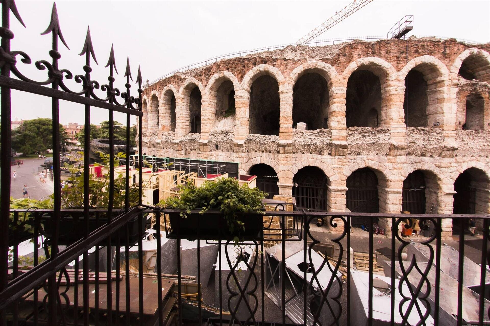 ARENA DREAMS APARTMENT