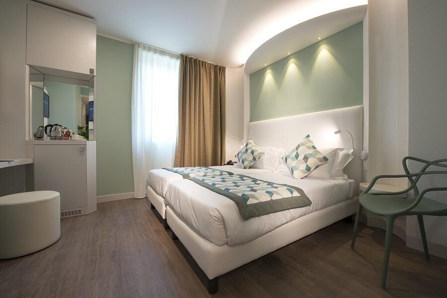 ARK HOTEL