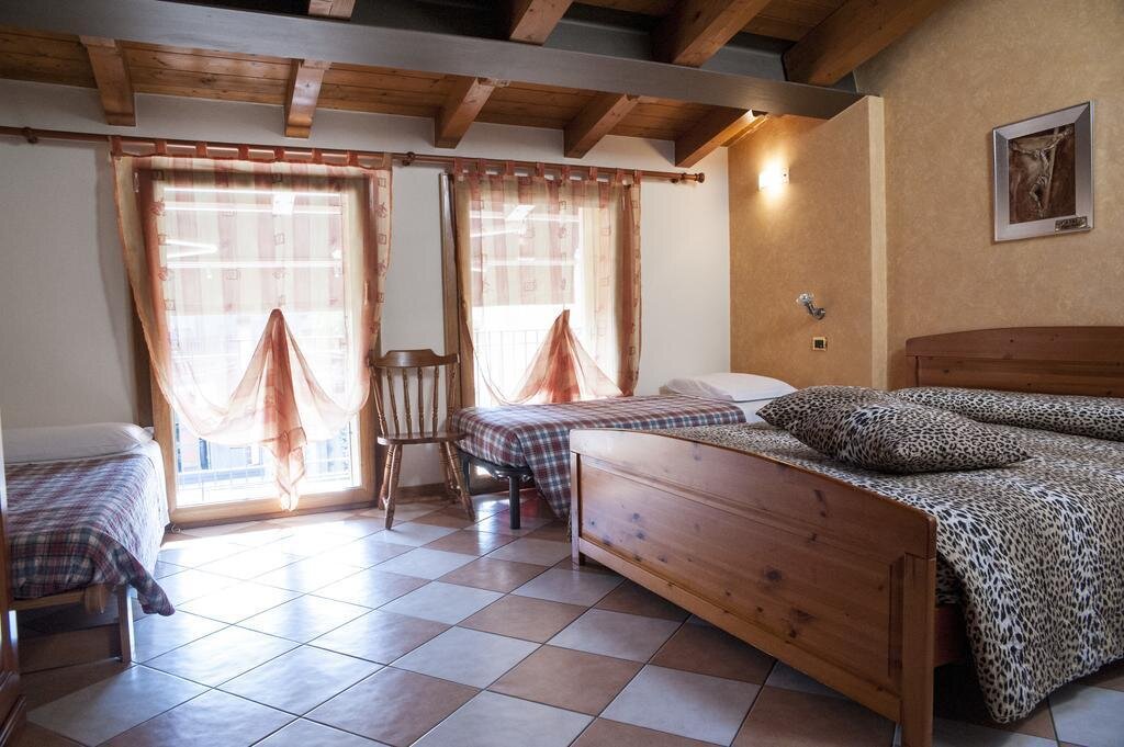 CASA HELLEN