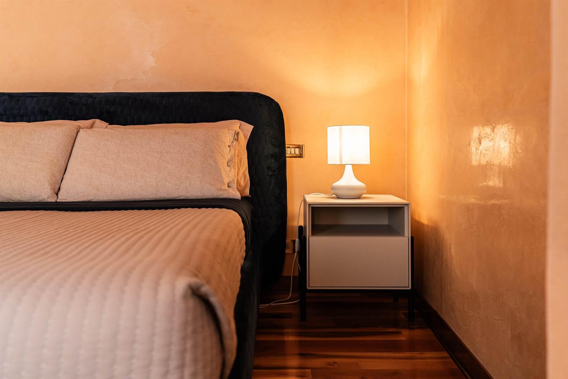 Images Trn 1 Dbab7594 562b 44a6 8b0d 9e6e91feb80f 99 Image