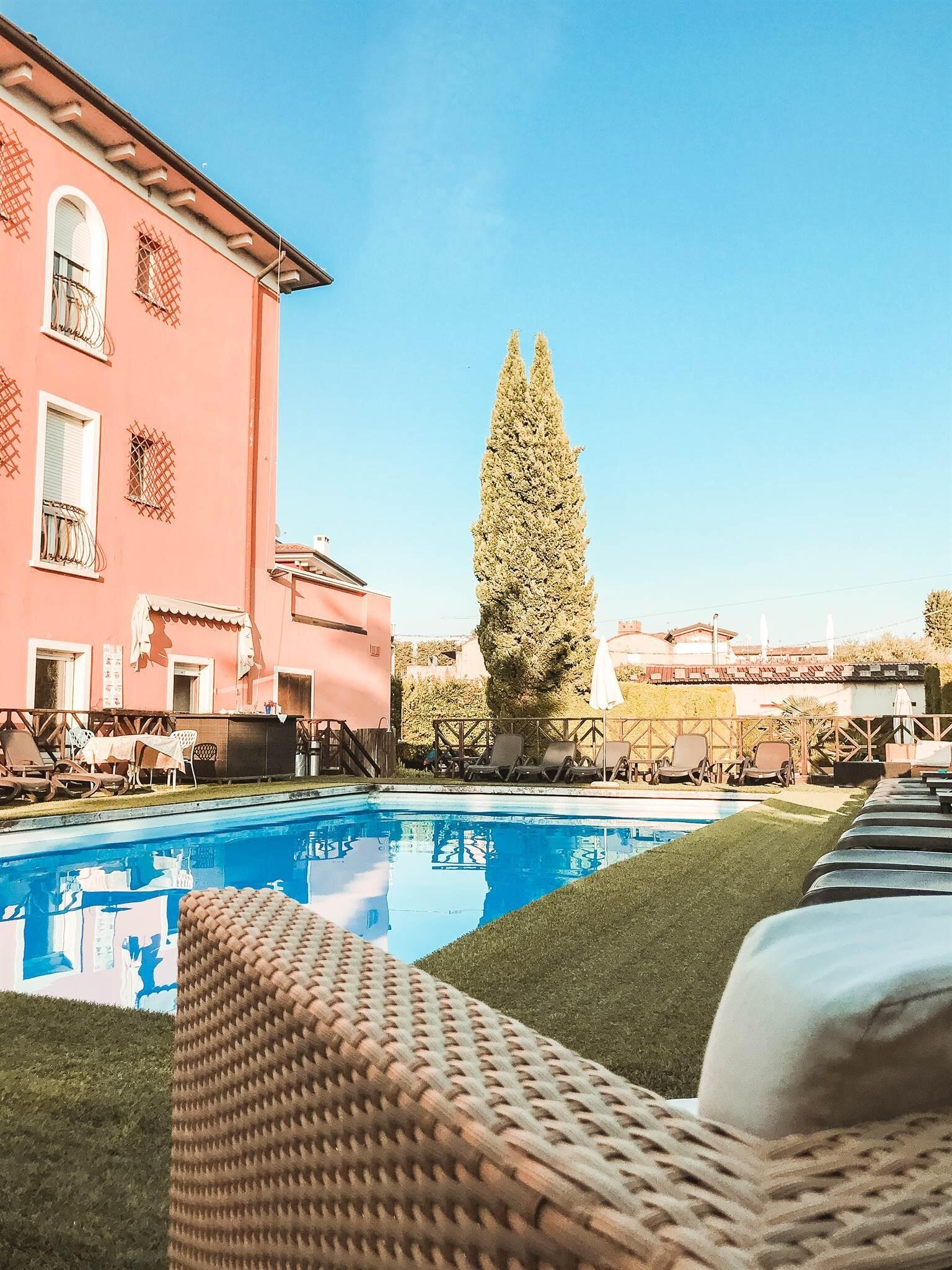 HOTEL BENACUS
