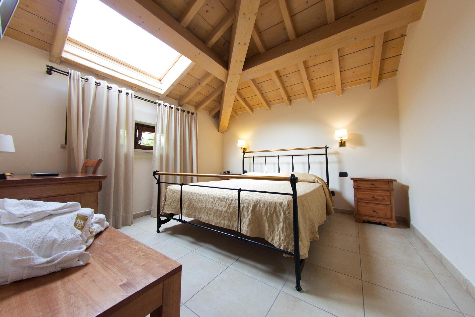 HOTEL BRUSCO