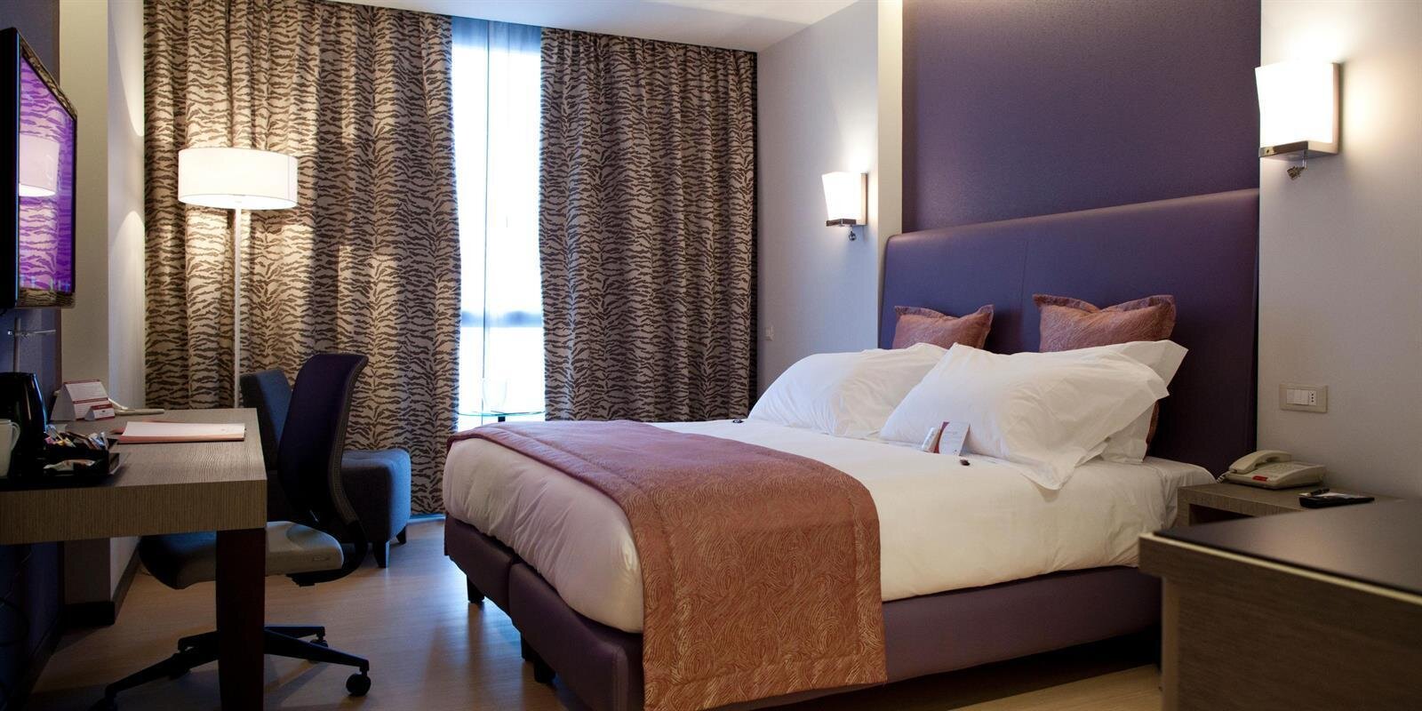 HOTEL CROWNE PLAZA