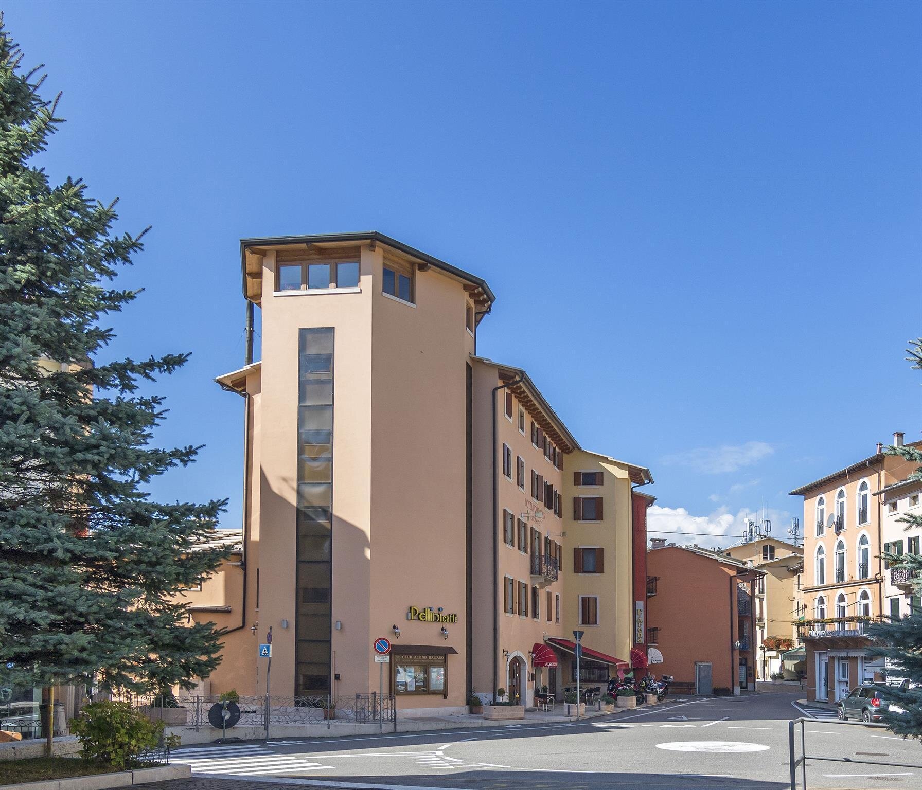 HOTEL FRIZZOLAN