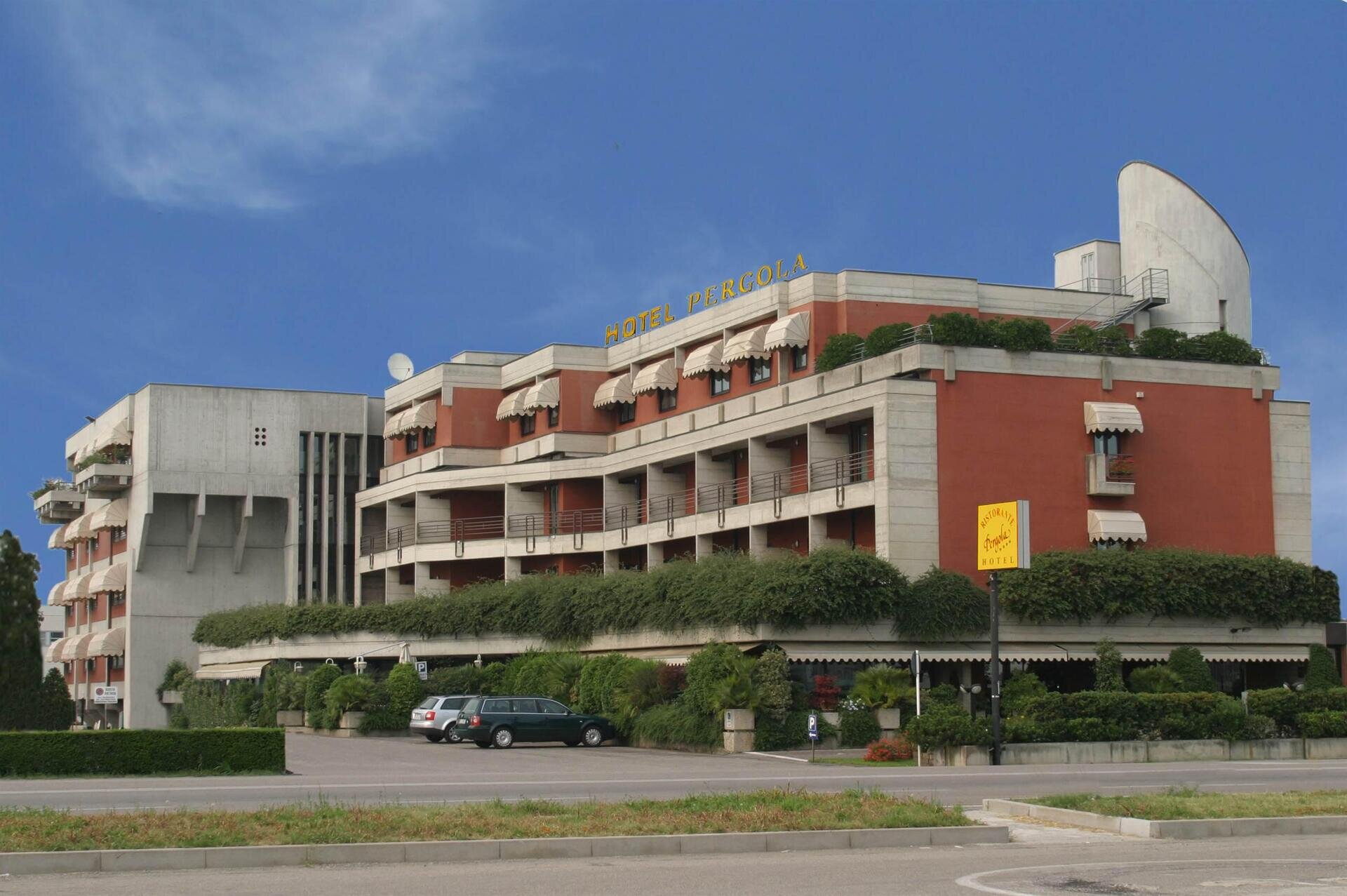 HOTEL LA PERGOLA