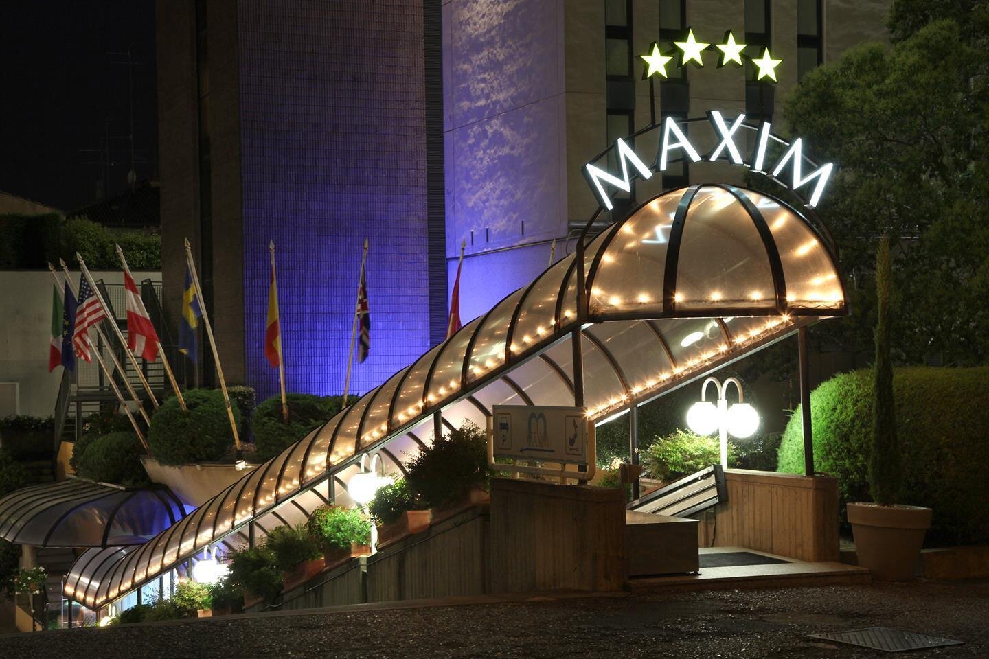 HOTEL MAXIM