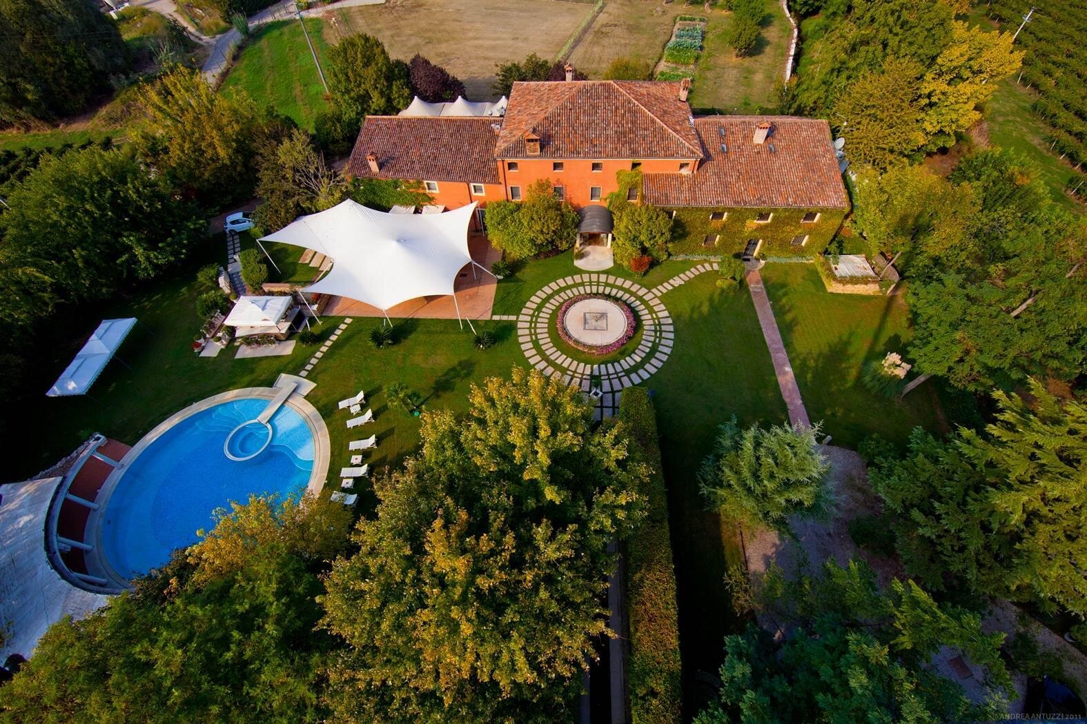 HOTEL RELAIS