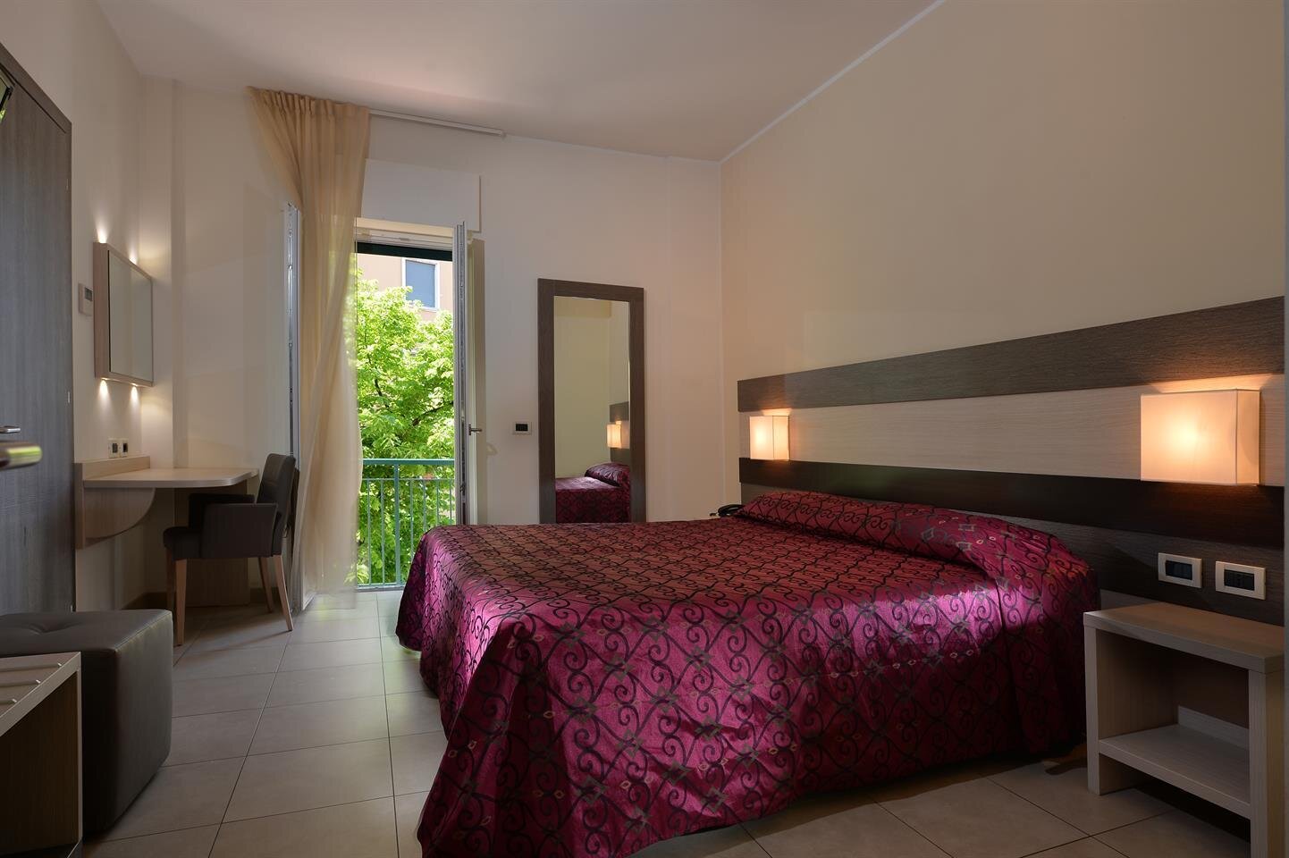 HOTEL SIENA
