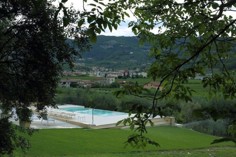 HOTEL VILLA MORON