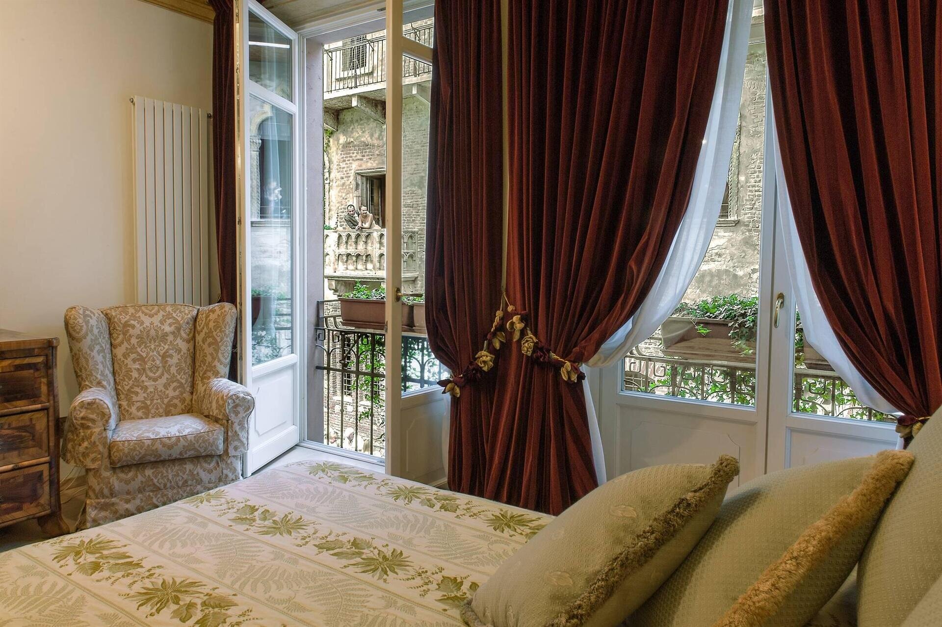LA CORTE DI GIULIETTA EXCLUSIVE SUITES