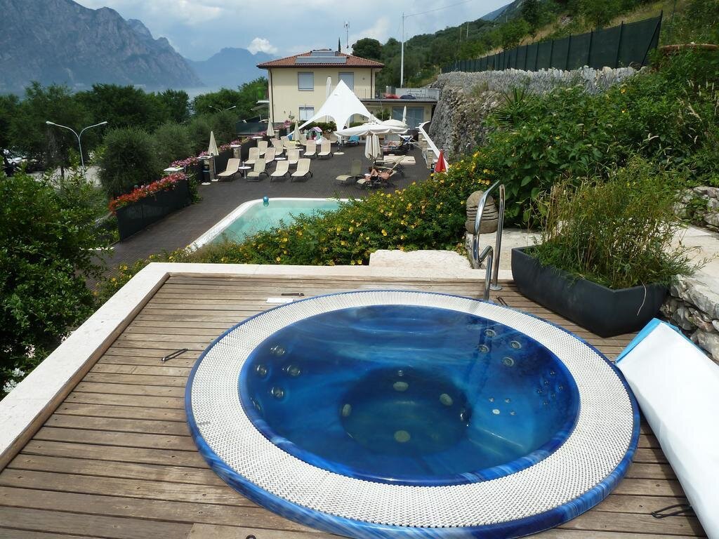 RESIDENCE VILLA TRECCANI