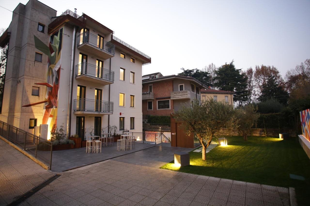 STRAVAGANTE HOSTEL