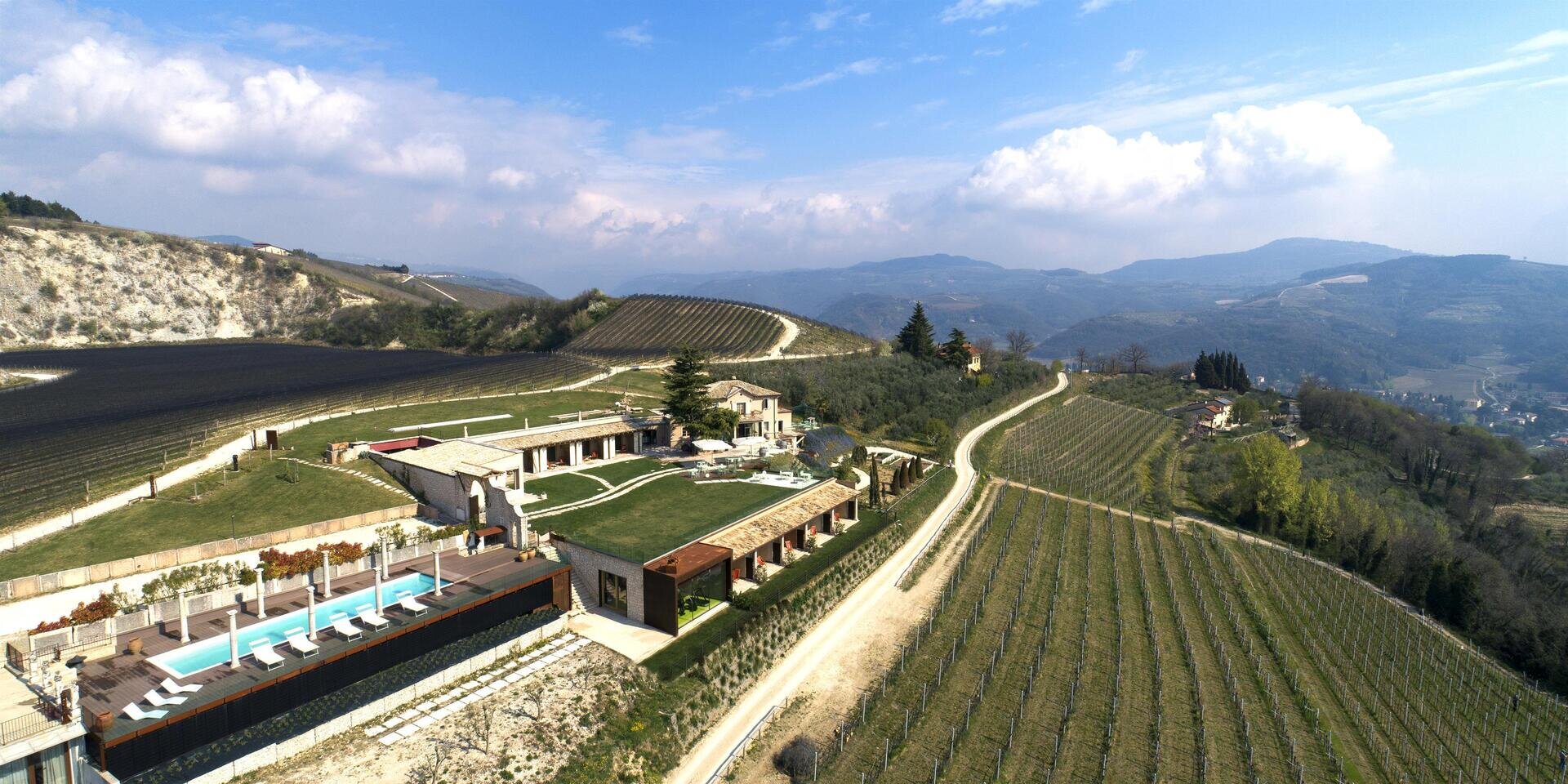 TENUTA LE CAVE