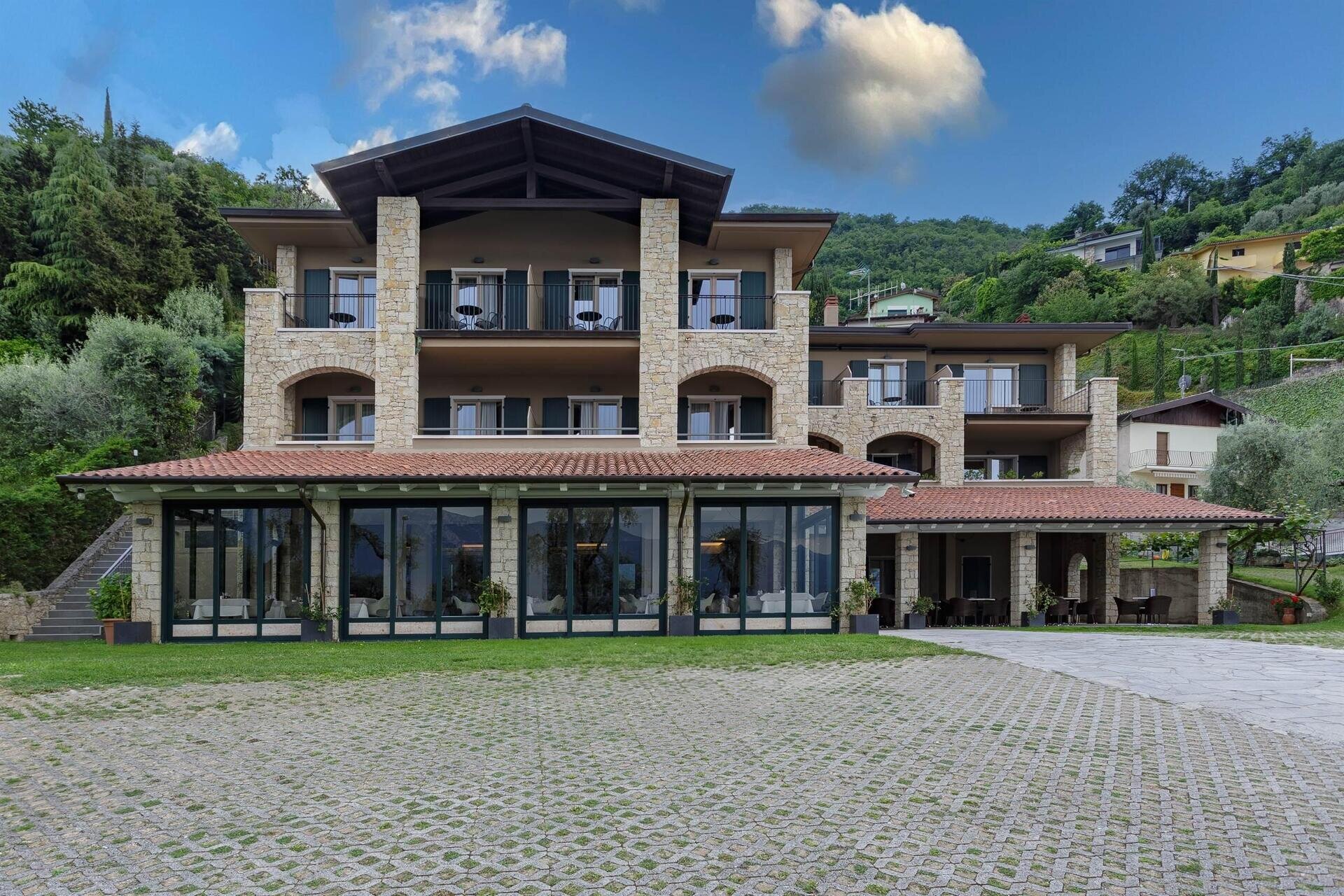 VERONESI