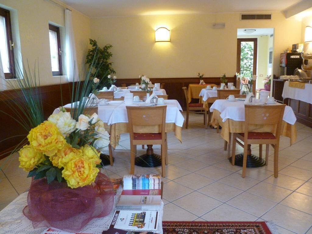 VILLA NADIA
