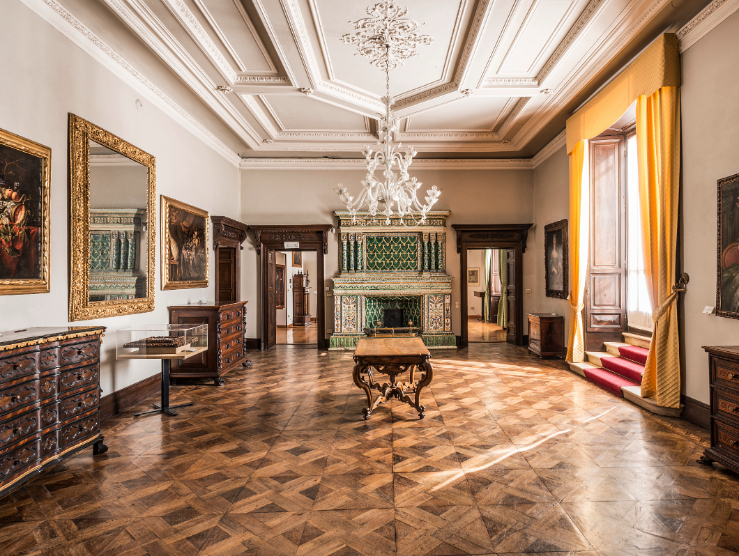 Guided tour to the Miniscalchi-Erizzo Museum