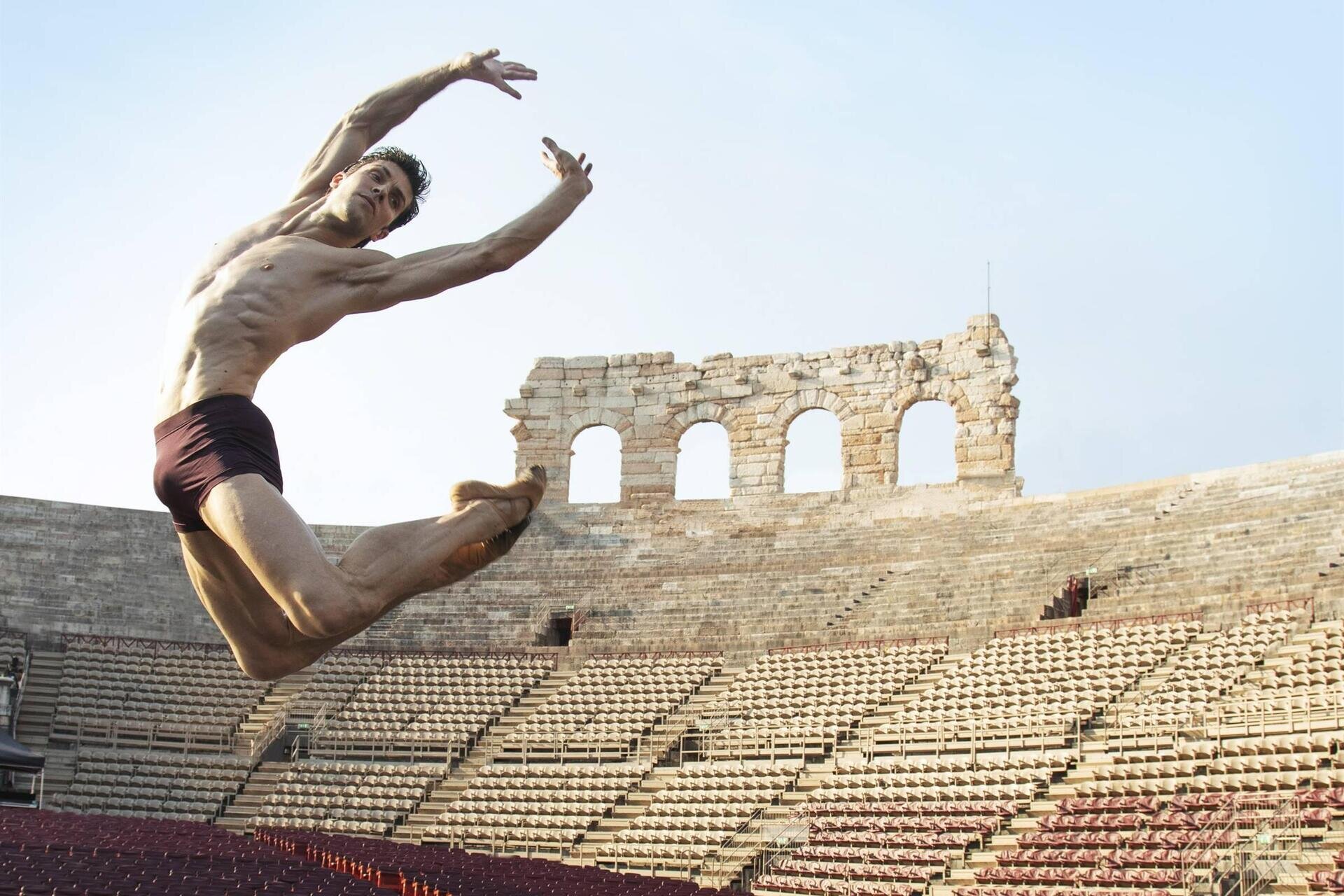 Roberto Bolle & Friends