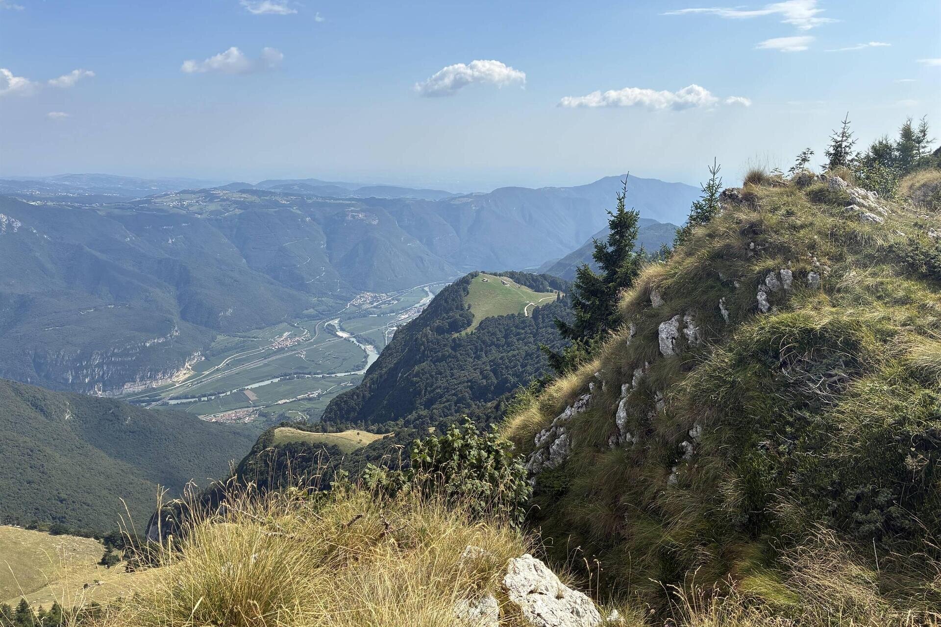 Camminata storica a Cima le Redutte (Monte Baldo)