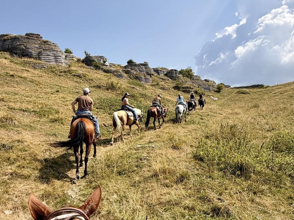 La via della malga: Trekking a cavallo