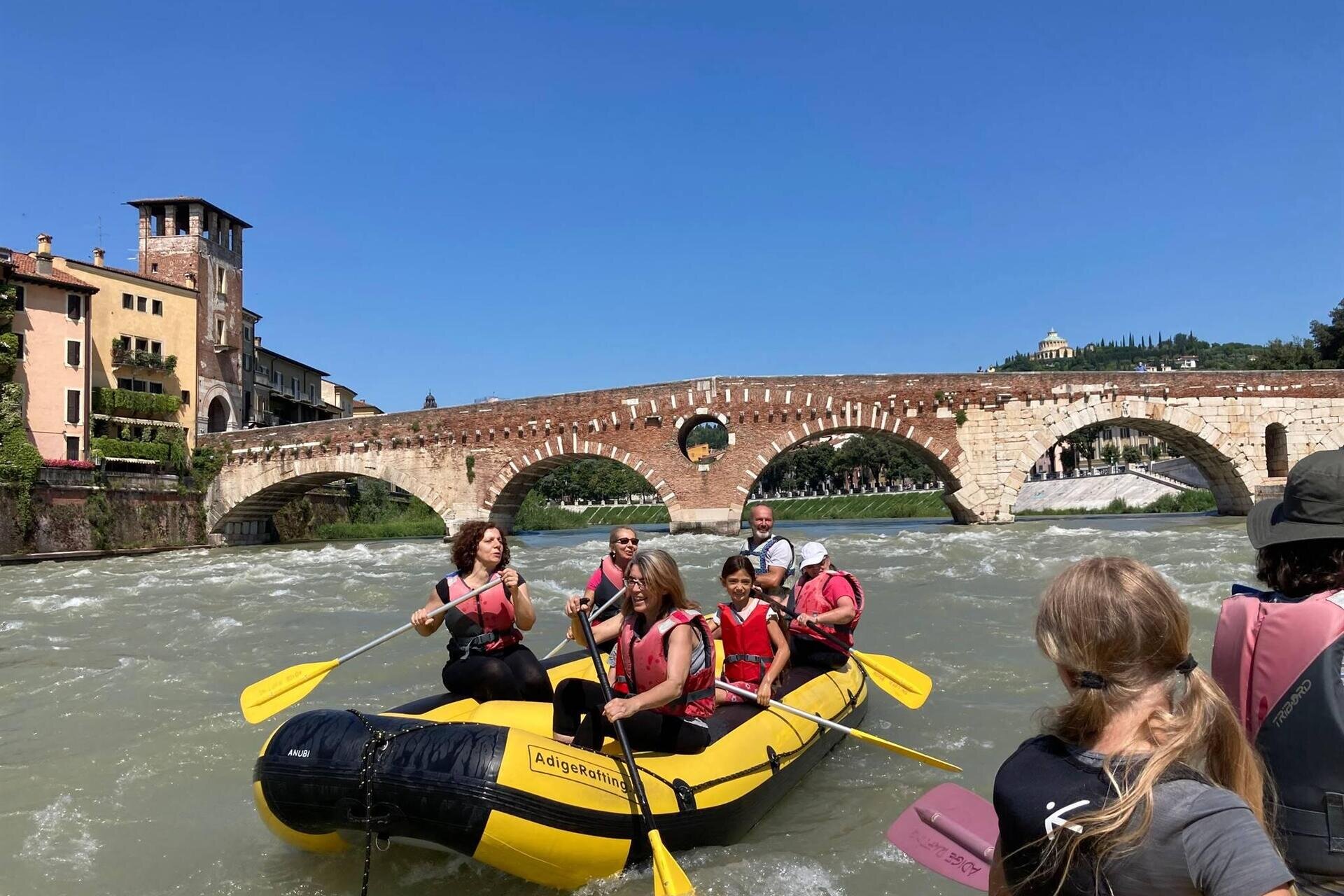 Verona sightseeing rafting tour