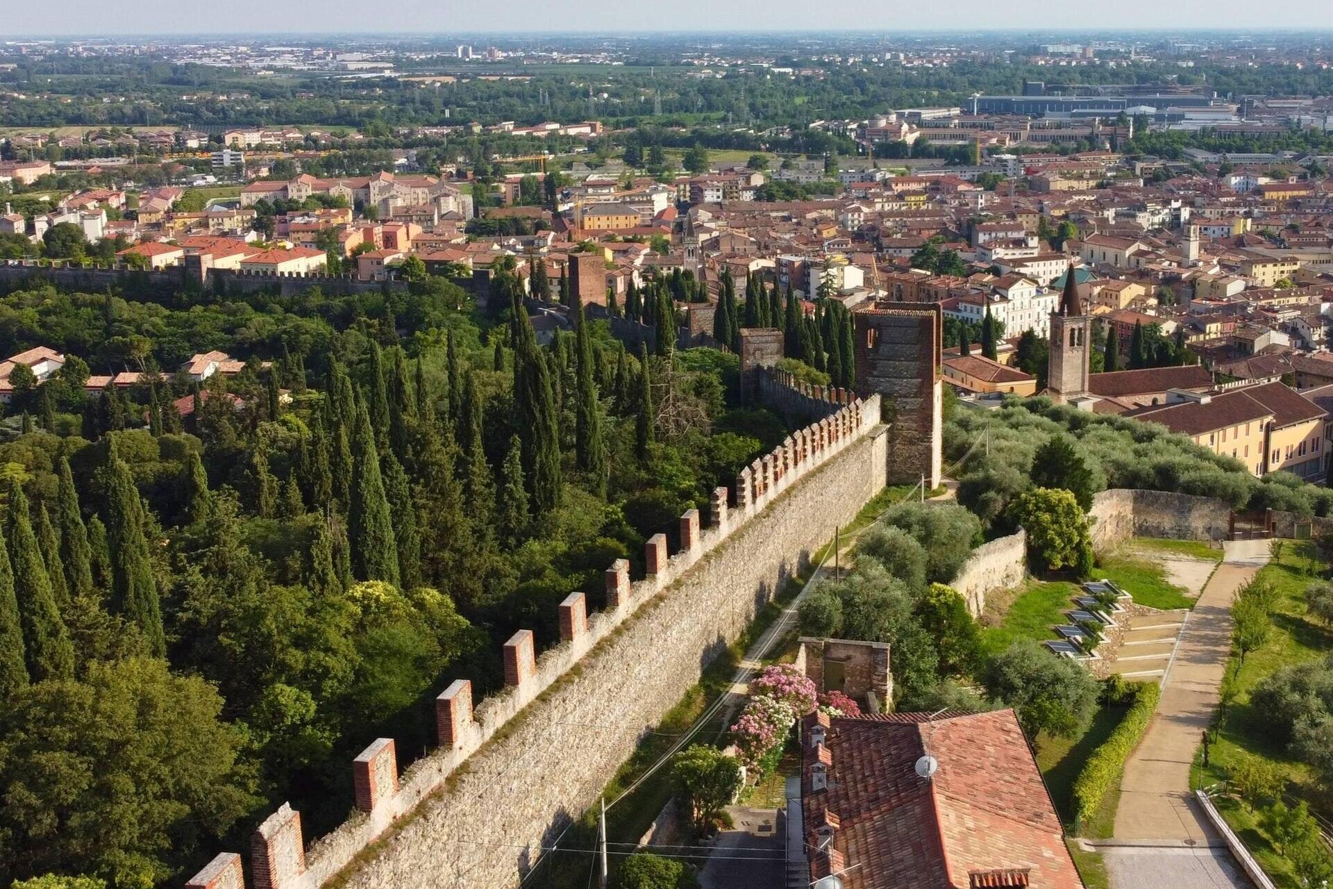 Walls of Verona Unesco Tour