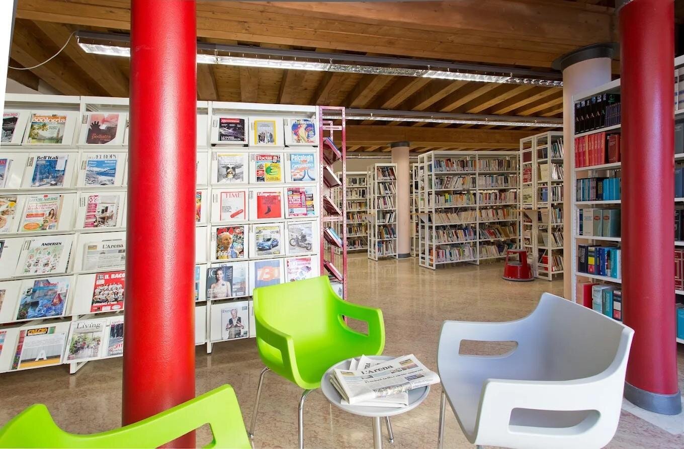 Biblioteca comunale "Pietro Maggi"