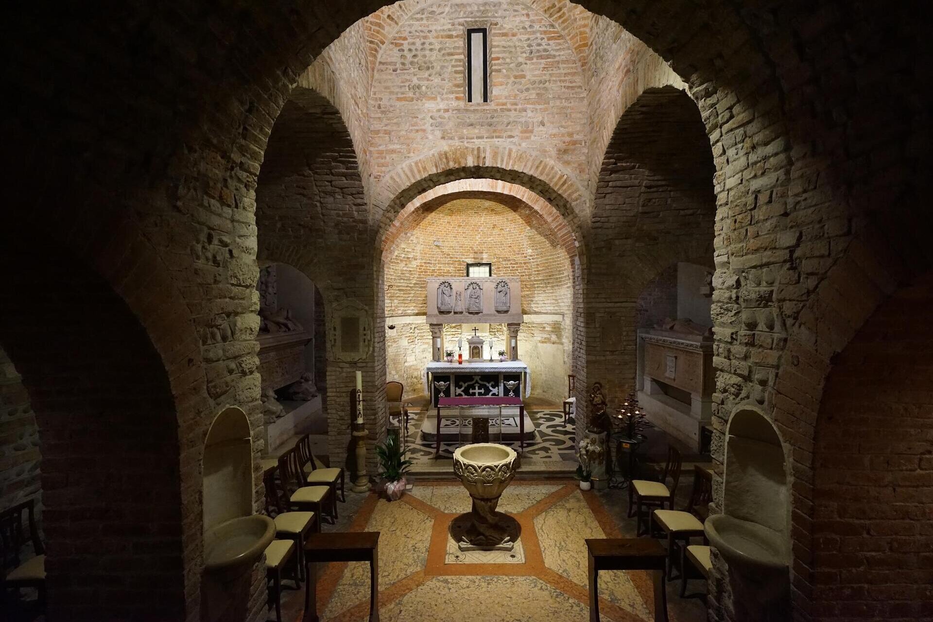 Chiesa dei Santi Apostoli (Sacello di Santa Teuteria e Tosca)