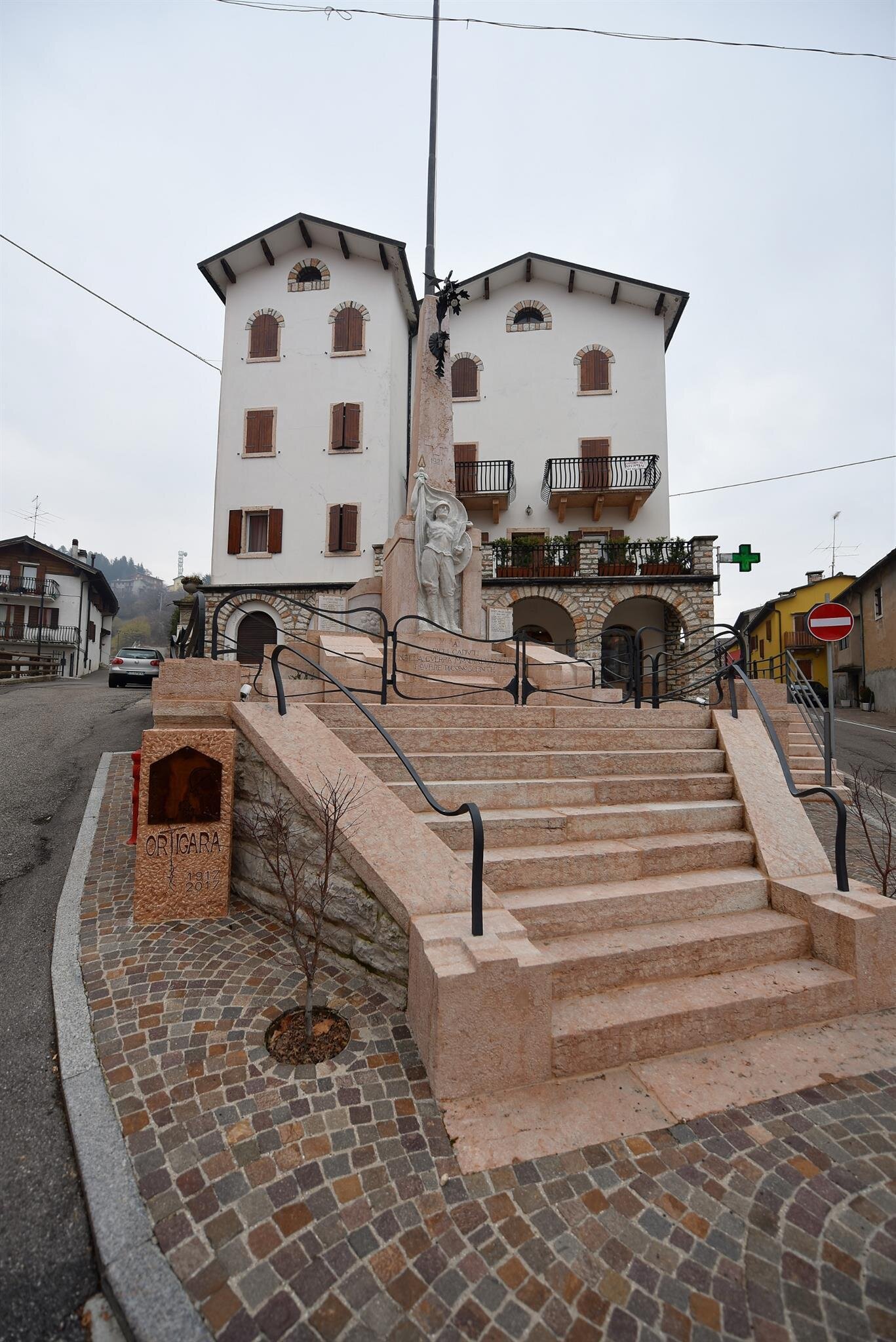 Images Trn 1 C0a24992 Efa4 474d Bcf1 D791b9f2333b 99 Image
