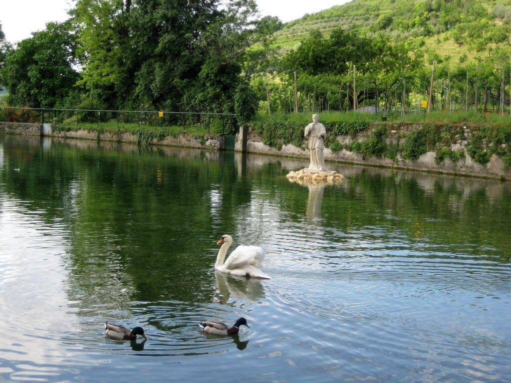 Fontana - Lago della Mora