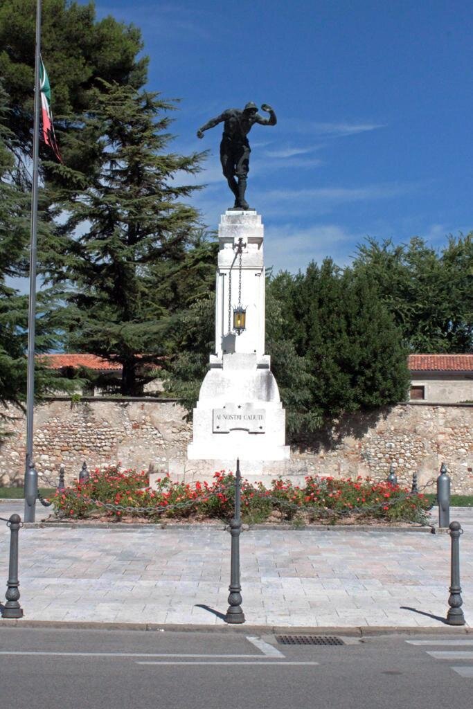 Monumento ai caduti
