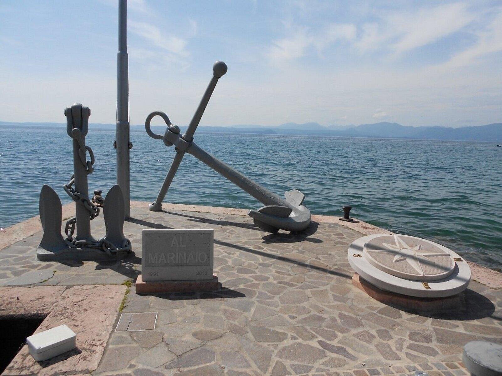Monumento Al Marinaio