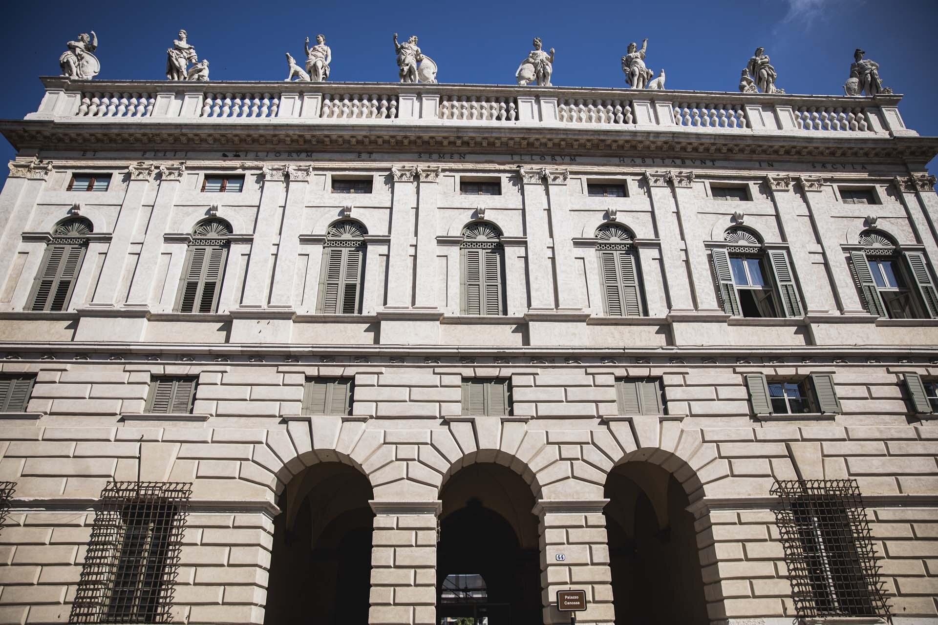 Palazzo Canossa