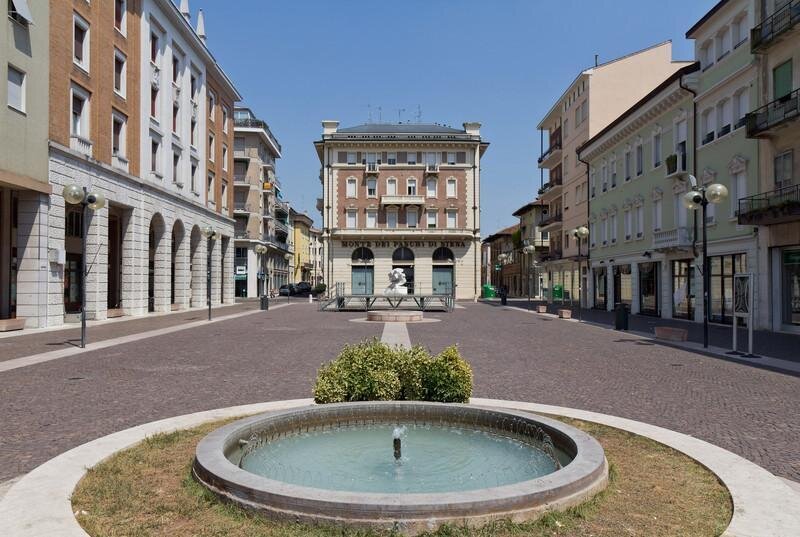 Garibaldi square