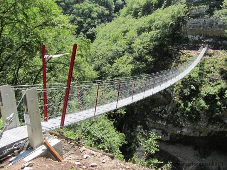 Ponte Tibetano