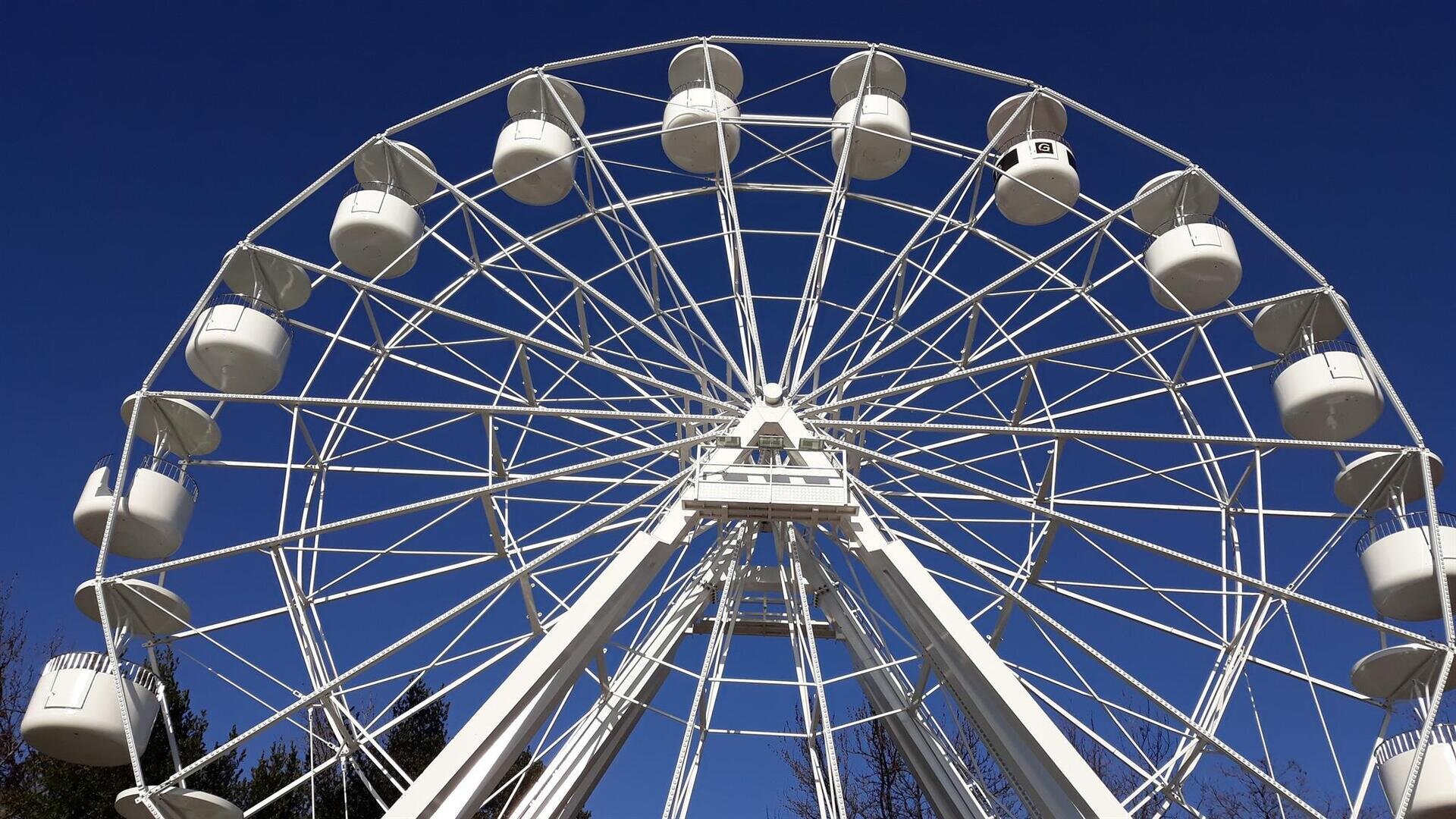Ferris wheel