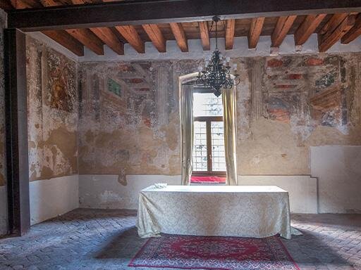 Fresco hall