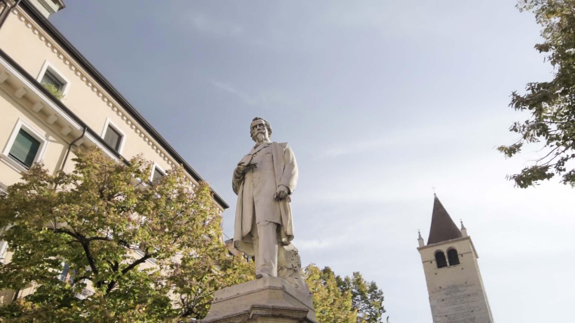 Statua di Aleardo Aleardi