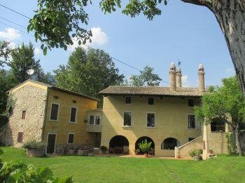Villa Nichesola o dei quattro camini
