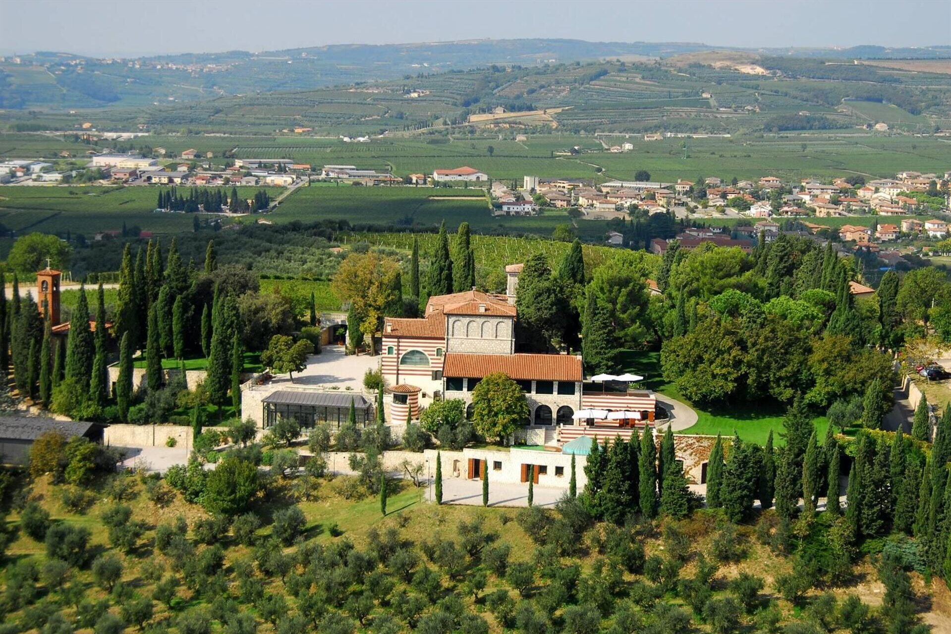 Villa Trabucchi e chiesetta di San Marco