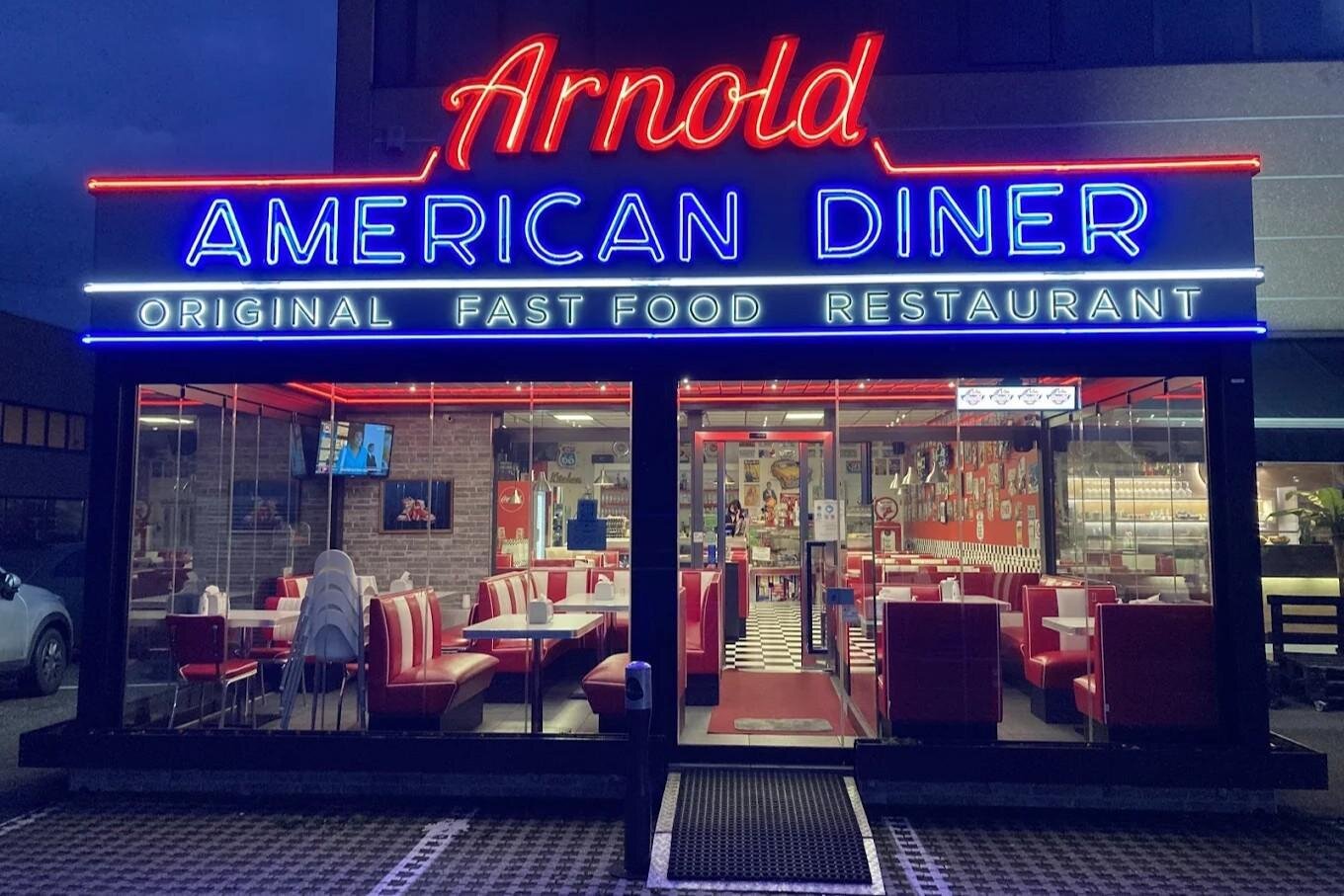ARNOLD American Diner