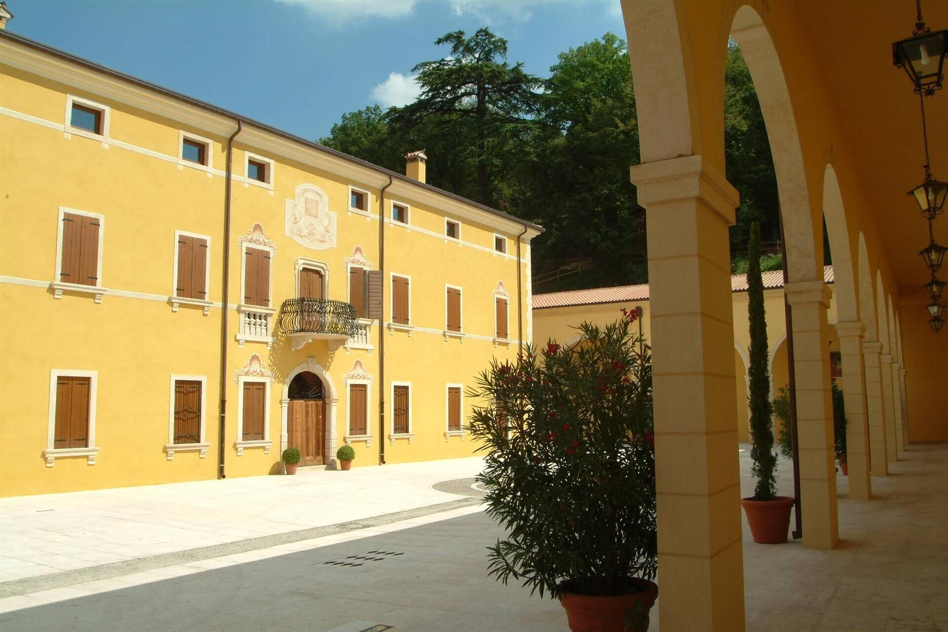 Borgo Rocca Sveva