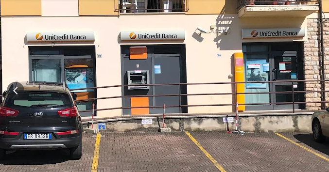 BANCA UNICREDIT