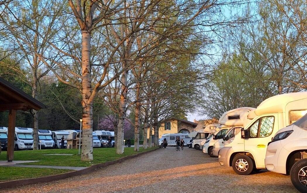 Camper Parking Visconteo