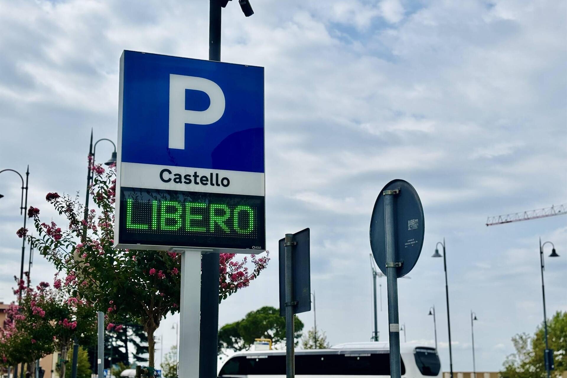 Parcheggio Castello