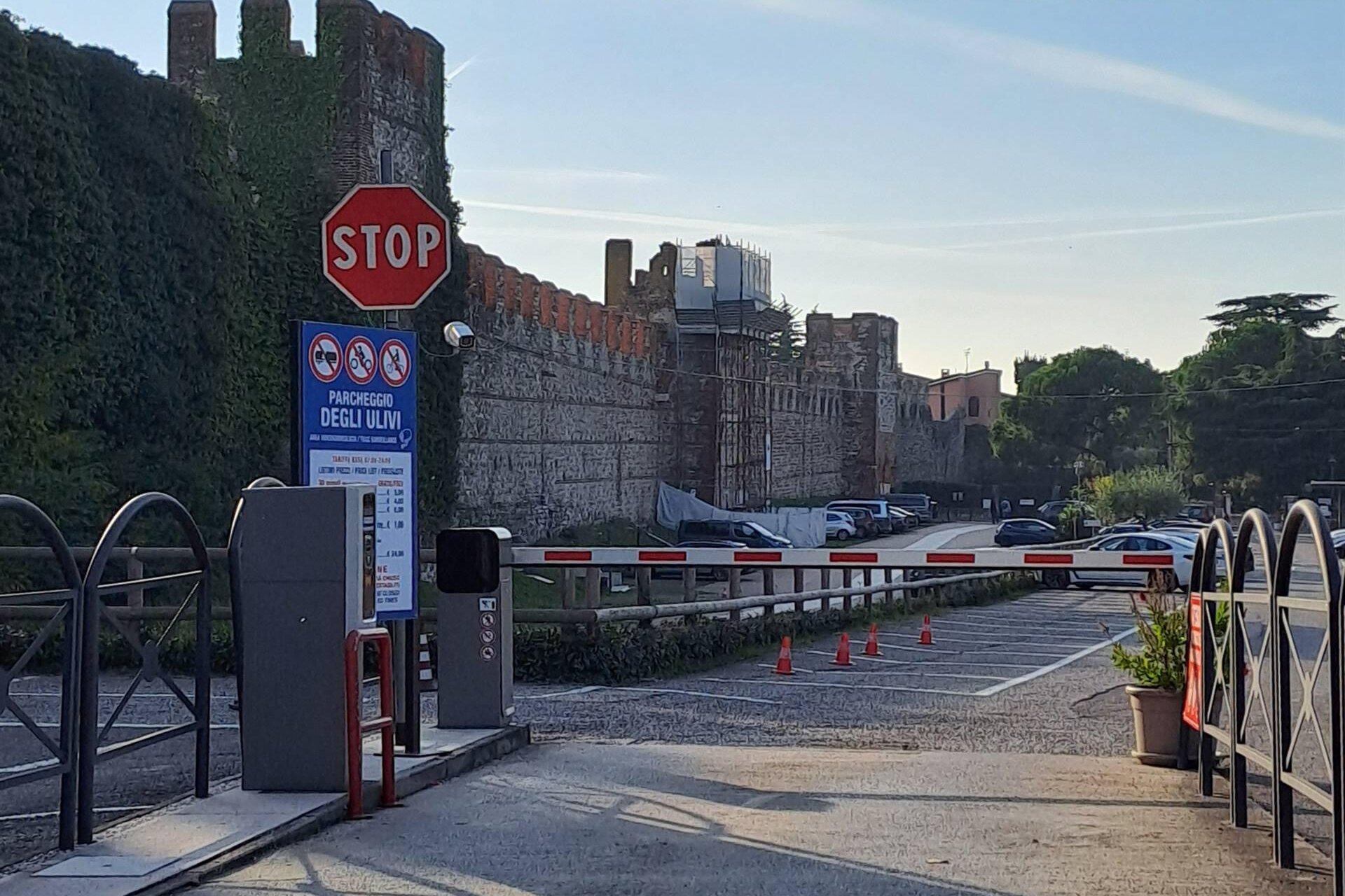 Parcheggio "Degli Ulivi"