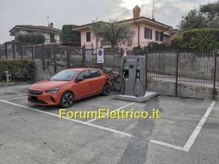 Stazione di ricarica Enel X Way