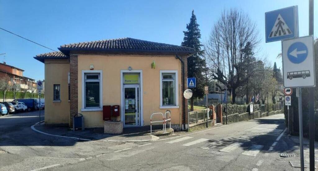Cisano Post Office